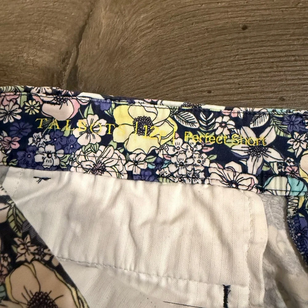 Talbots The Perfect Short Floral Print Navy‎ Pink Yellow Chino Shorts Size 12